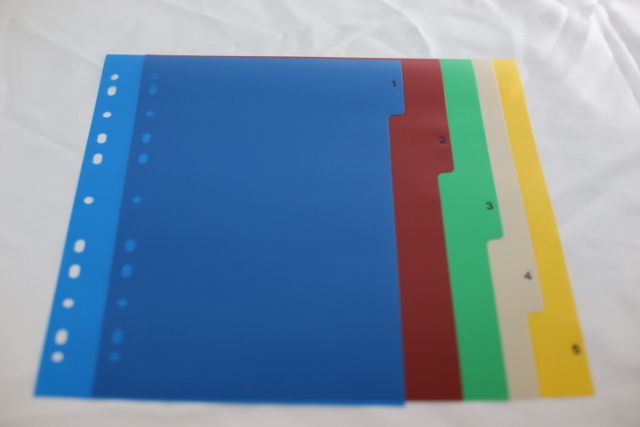 Intercalaires en plastique